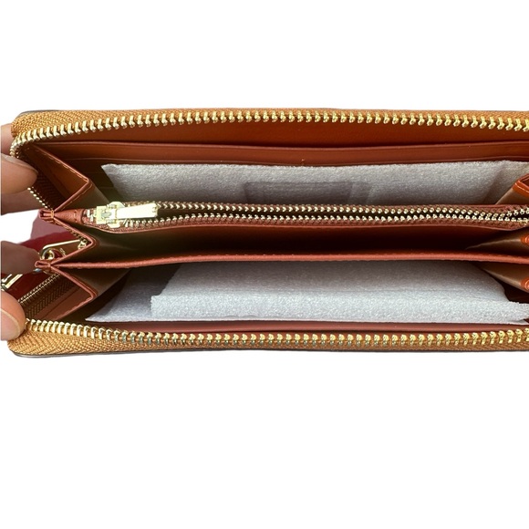 Coach X Peanuts Long Zip Around Wallet With Snoopy Woodstock Signature Motif - Picture 2 of 6